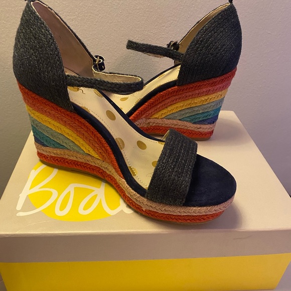 NWT Boden Rainbow Espadrilles size 38 - sold out everywhere - Picture 2 of 4